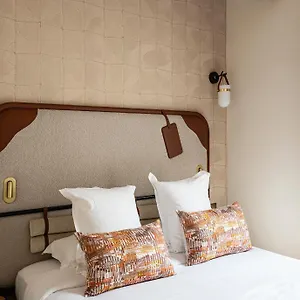 4* Szálloda Hotel Hiro Paris